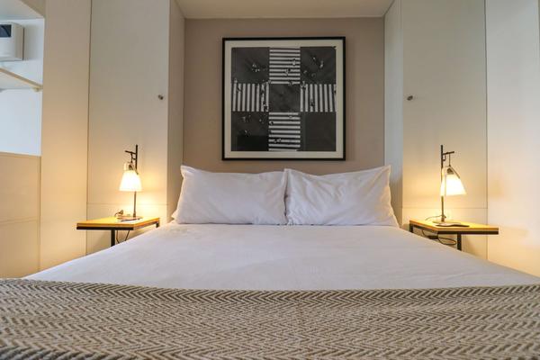 Beautiful 1BR with Balcony in Miraflores