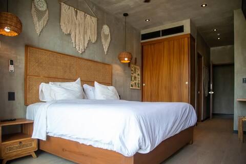 Modern Studio w/ Balcony in Trendy Tulum