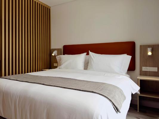 Unfailing Loft w/ Balcony in Santa Bárbara