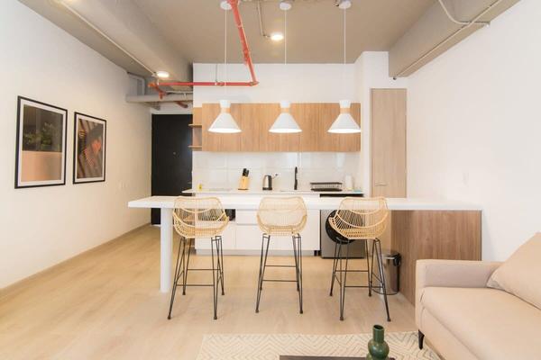 Fabulous Loft with AC in Laureles