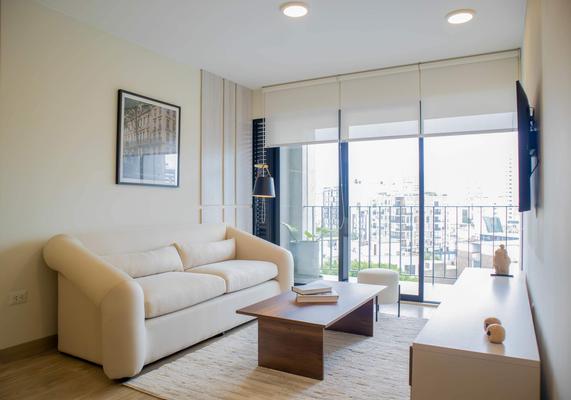 Majestic 1BR w/ Modern Pool  in Miraflores