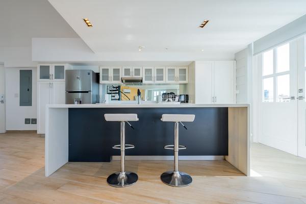 Energetic 2BR with Balcony in Panama