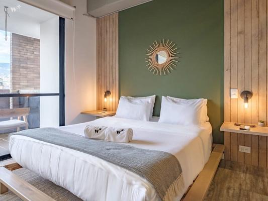 Divine Loft w/ balcony and ac in Laureles