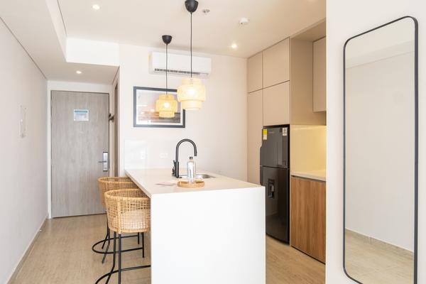 Dazzling Loft w/ Ocean View in Crespo