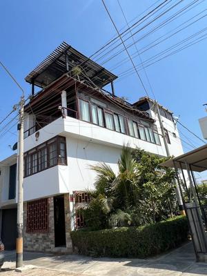 Inviting 3BR View & Terrace in Pisco