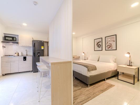 Inviting 1BR with Jacuzzi in El Poblado