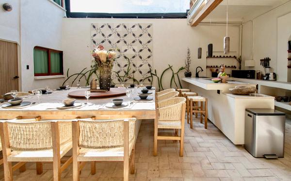 Stylish 6BR with Lovely Terrace