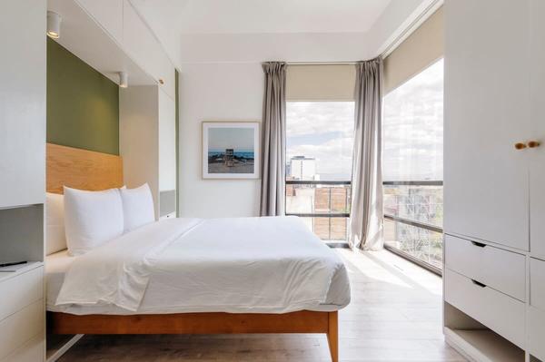 Glistening 3BR Triplex in Roma Norte