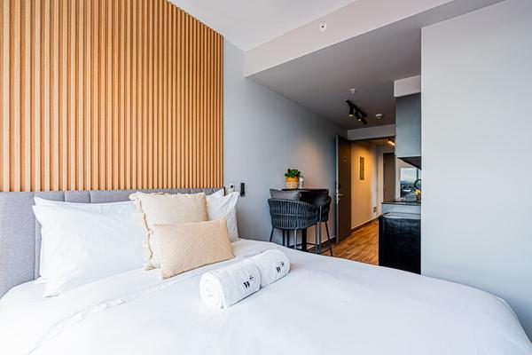 Sophisticated 1BR w/ Great Deco in Centriqo