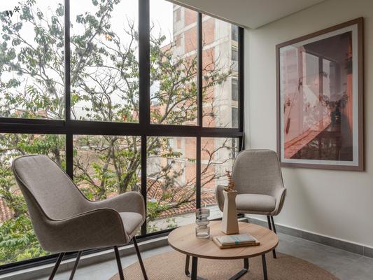 Bright 2BR Apt Laureles with AC