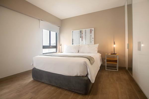 High Ceiling and Classy 2BR in Miraflores