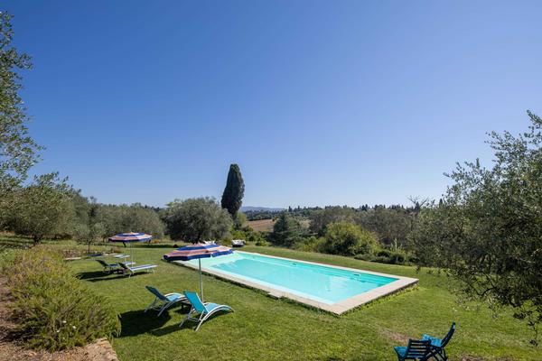 Historic Tower w/ Pool · 10 min from Florence