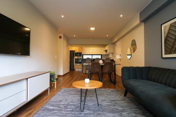 Spotless 2BR with Balcony in Miraflores