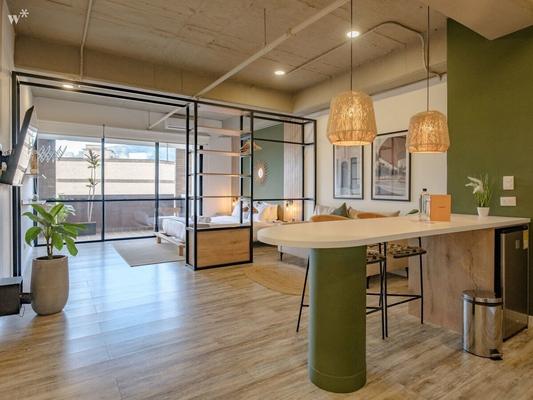 Divine Loft w/ balcony and ac in Laureles