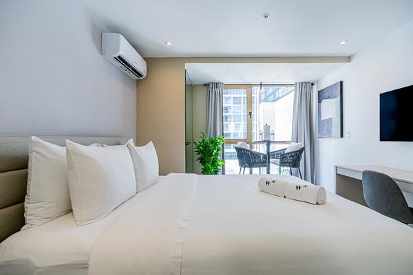 Contemporary Loft in Vibrant Obarrio