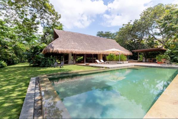 Astonishing 5BR Villa at Mesa de Yeguas