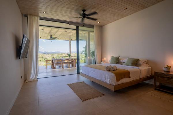 Chic 3BR Private Terrace & Nature Views