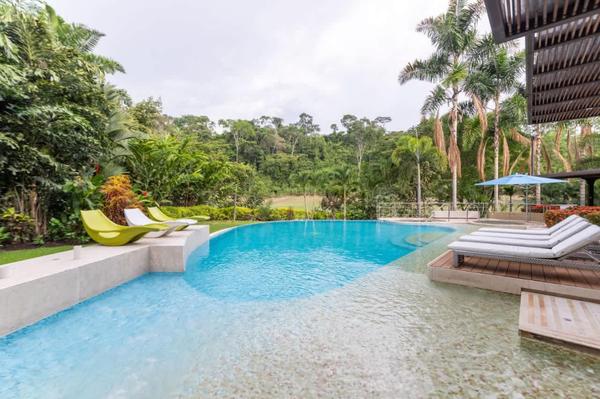 Attractive 6BR Villa w/ Pool at Mesa de Yeguas