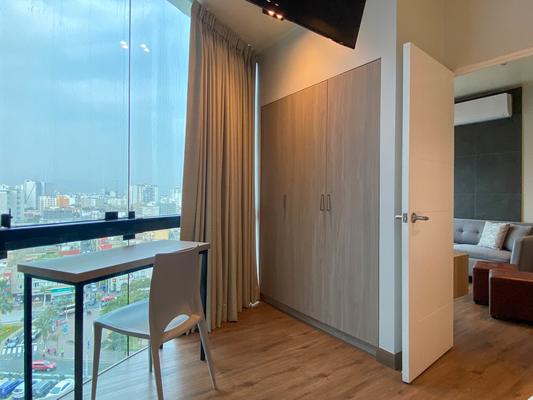 Inviting 2BR w/ Jacuzzi in Miraflores