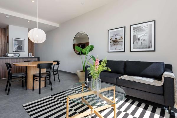 Royal 2BR apts w/ sunlit views of Cuauhtémoc