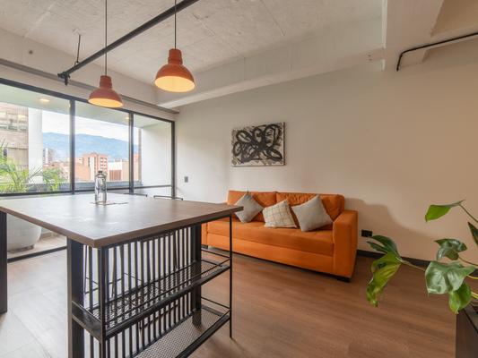 Enchanting  Loft w/ Splendid Balcony in Vibrant Laureles