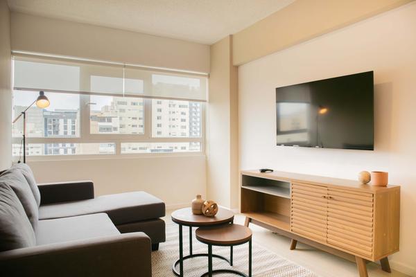 Striking 1BR in Miraflores