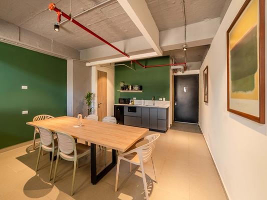 Contemporary Duplex w/ AC in Laureles