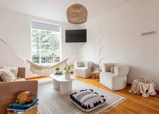 Alluring 6BR House with a Lovely Terrace