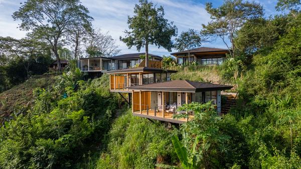 Chic 1BR Escape Breathtaking Balcony Views