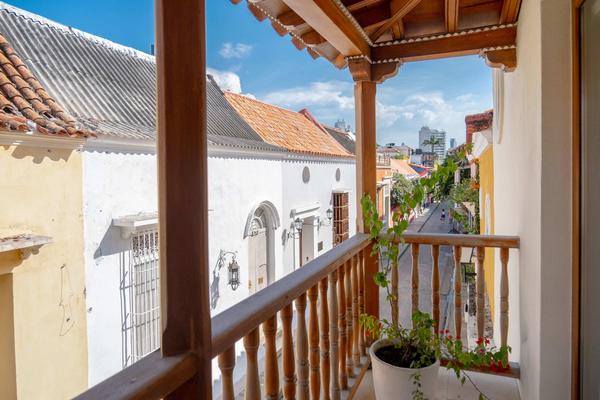 Fantastic House w/ Amazing Pool in Cartagena