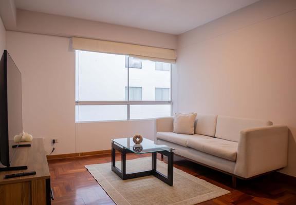 Charming 3BR Apartment in Miraflores