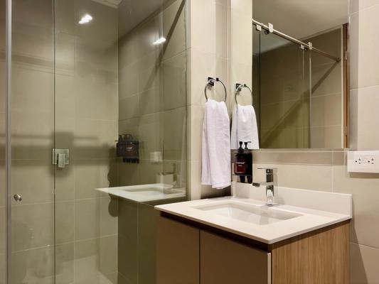 Flawless 2BR w/ Balcony in Santa Barbara