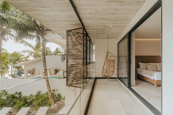 Elegant Seafront Villa in Tulum
