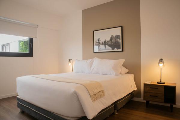 Delightful 2BR with Balcony in Miraflores