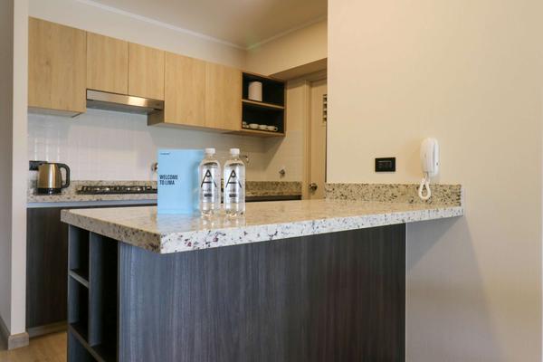 Great 2BR Apartment with Balcony in Miraflores