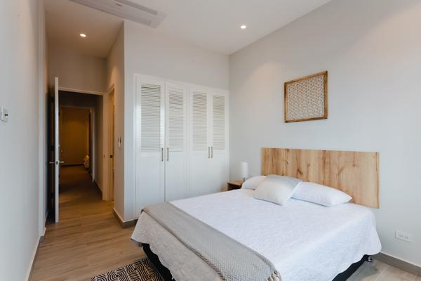 Authentic 2BR w/ Balcony in Panama