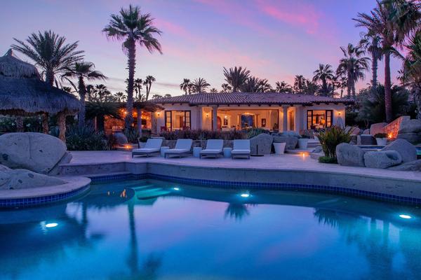 Paradise Cove 4BR Villa with Ocean View