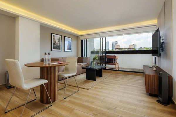 Warm Loft w/ Comfortable Balcony in Colima