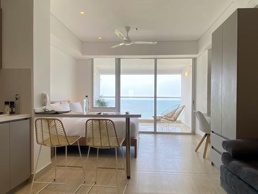 Exceptional Loft w/ Fantastic View in Crespo