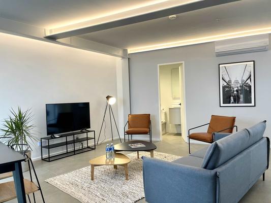 Inviting 1BR w/ Rooftop Pool in Prime Location