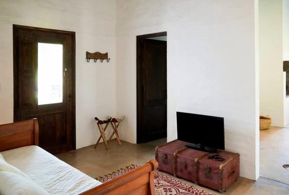 Cozy 3BR House w/ Pool Table & Nature Views