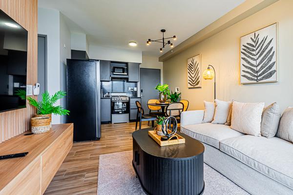 Stunning 2BR w/ Great Deco in Centriqo