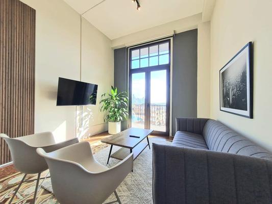 Furnished 2BR with Balcony in Casco Viejo