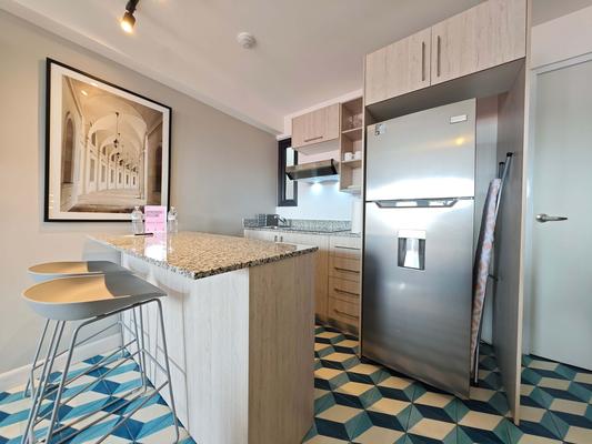 Bright & Modern Loft w/ AC in Santa Ana