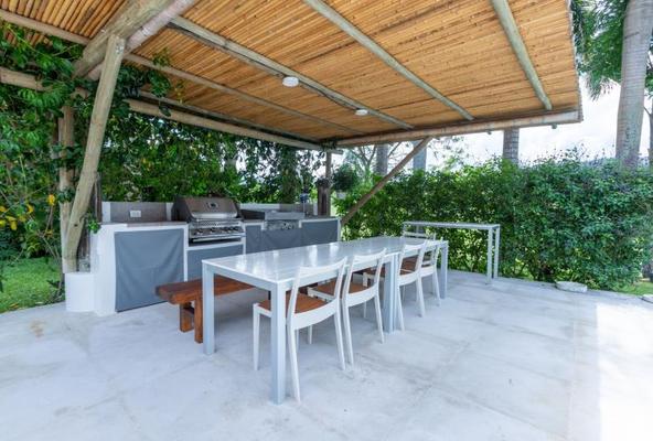 Amazing 4BR Villa w/ Pool at Mesa de Yeguas