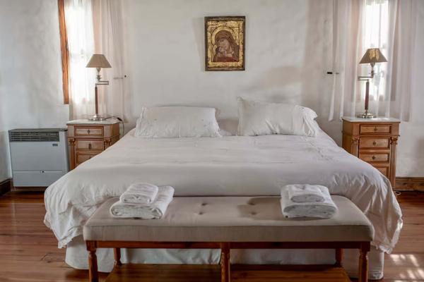 Spacious Home 3BR w/ Garden & Pool in Mendoza