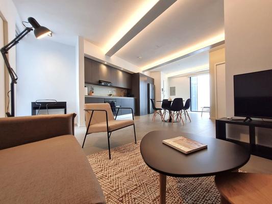 Whimsical 2BR w/ Rooftop Pool Casco Antiguo