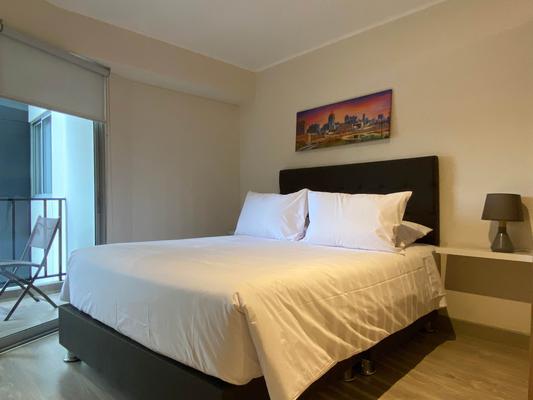 Elegant 1BR Pool in the Heart of the City