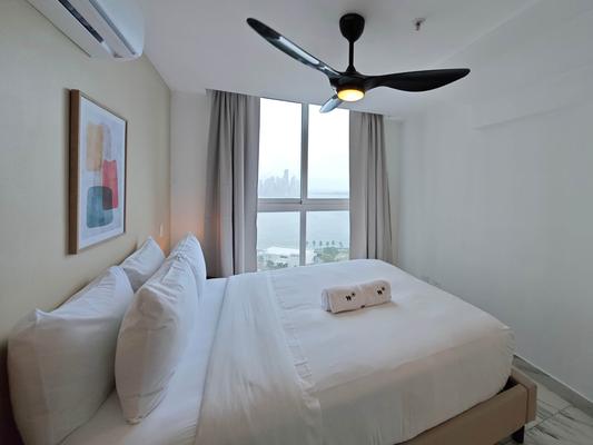 Magic 1BR w/Stunning Views on Avenida Balboa