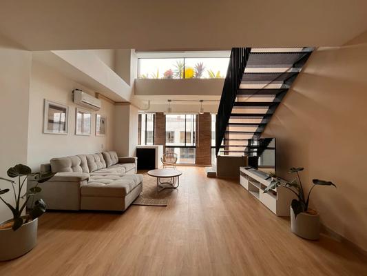 Marvelous Duplex w/ AC in Laureles